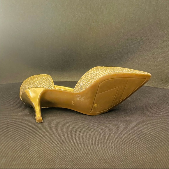 Marc Fisher Women’s Heels - Picture 3 of 11